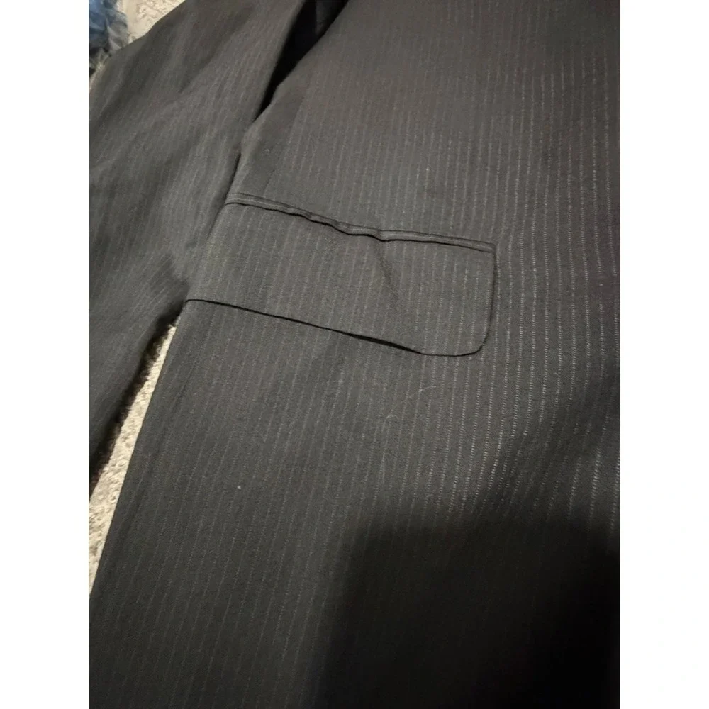 Cerruti 1881 Men's Suit Size 50 Made in Italy Black Pinstripe 2 Piece
